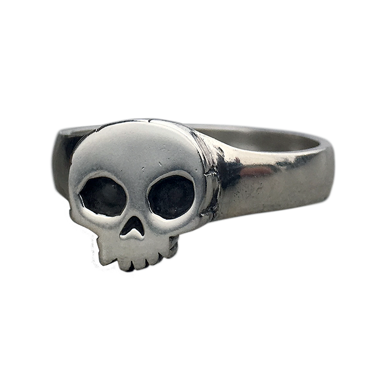 SINGLE SKULL - STERLING SILVER RING